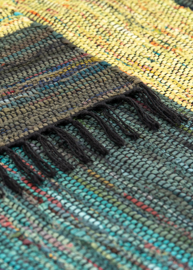 Trasmattor är klassiska, slitstarka och tidlösa. En lättskött matta i bomull som passar perfekt i kök, hall och vardagsrum.