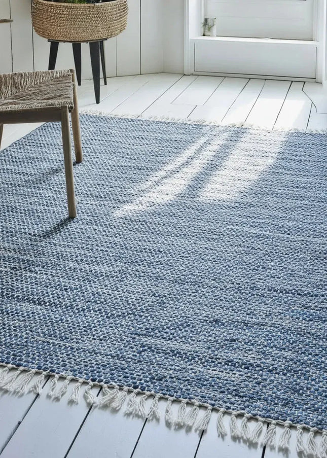 Trasmattor är klassiska, slitstarka och tidlösa. En lättskött matta i bomull som passar perfekt i kök, hall och vardagsrum.