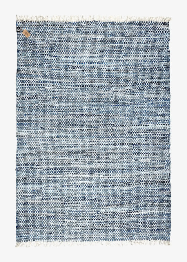 Trasmattor är klassiska, slitstarka och tidlösa. En lättskött matta i bomull som passar perfekt i kök, hall och vardagsrum.