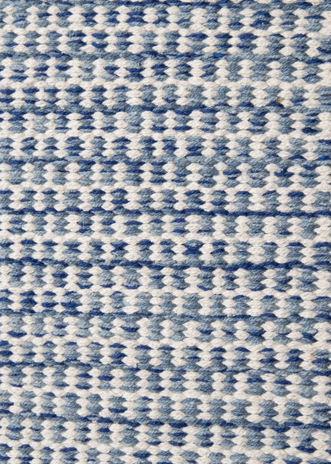 Trasmattor är klassiska, slitstarka och tidlösa. En lättskött matta i bomull som passar perfekt i kök, hall och vardagsrum.