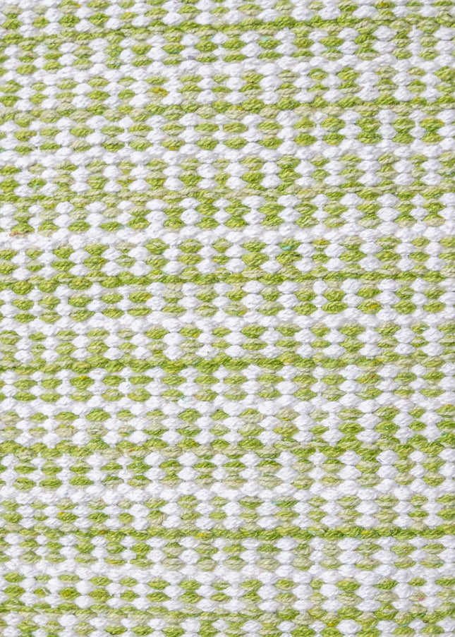 Trasmattor är klassiska, slitstarka och tidlösa. En lättskött matta i bomull som passar perfekt i kök, hall och vardagsrum.