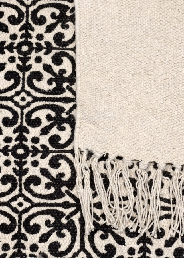 Bomullsmattor är lätta, mjuka och enkla att sköta. Perfekta i kök, hall eller sovrum för en tidlös och hemtrevlig känsla.