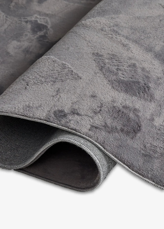 Ryamattor är mjuka, fluffiga och inbjudande. Den höga luggen ger en varm och mysig atmosfär i både vardagsrum och sovrum.