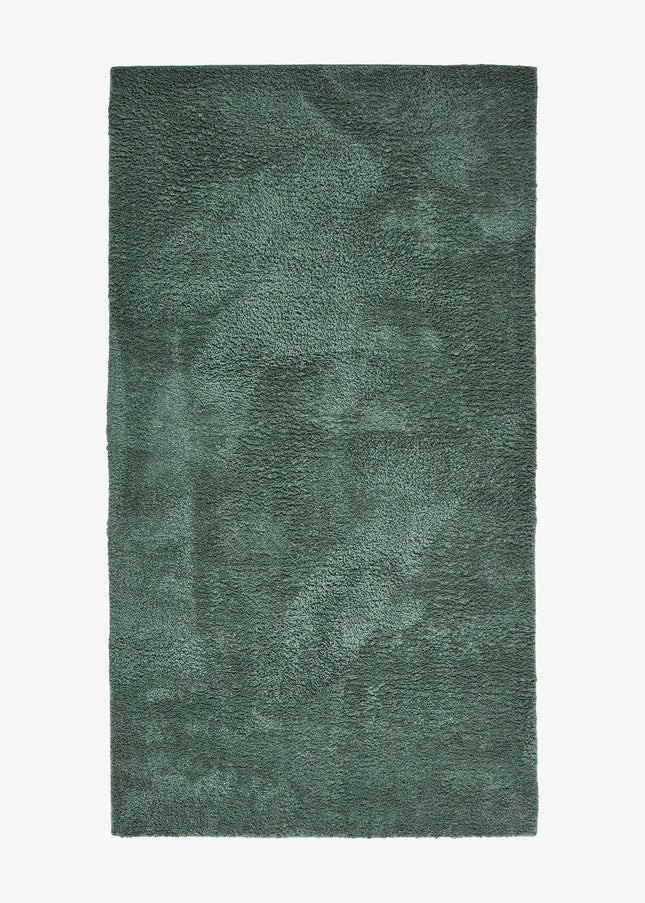 Ryamattor är mjuka, fluffiga och inbjudande. Den höga luggen ger en varm och mysig atmosfär i både vardagsrum och sovrum.