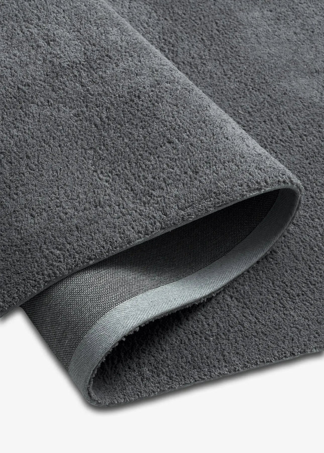 Ryamattor är mjuka, fluffiga och inbjudande. Den höga luggen ger en varm och mysig atmosfär i både vardagsrum och sovrum.