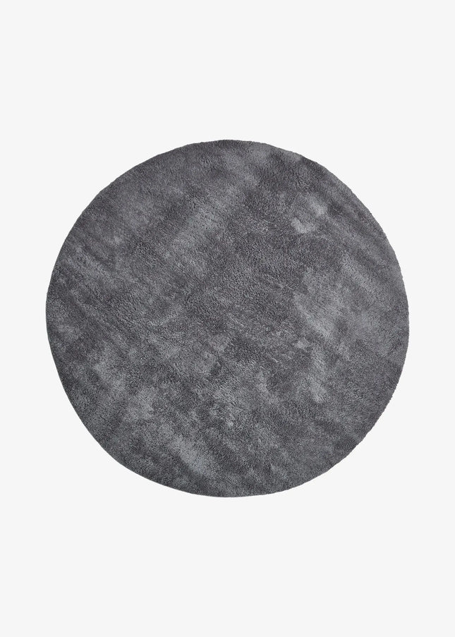 Ryamattor är mjuka, fluffiga och inbjudande. Den höga luggen ger en varm och mysig atmosfär i både vardagsrum och sovrum.