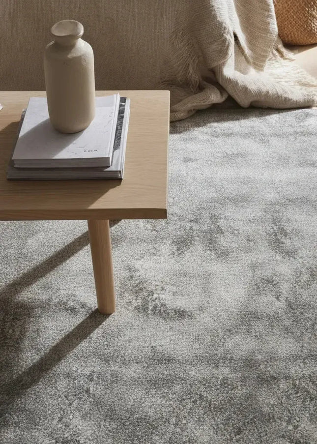 Ryamattor är mjuka, fluffiga och inbjudande. Den höga luggen ger en varm och mysig atmosfär i både vardagsrum och sovrum.