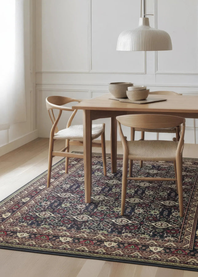 Halkfria mattor ligger stadigt på plats med sin gummerade baksida. Ett smart och tryggt val för barnrum, hall och kök.