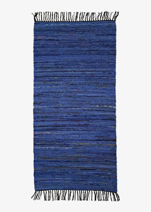 Trasmattor är klassiska, slitstarka och tidlösa. En lättskött matta i bomull som passar perfekt i kök, hall och vardagsrum.