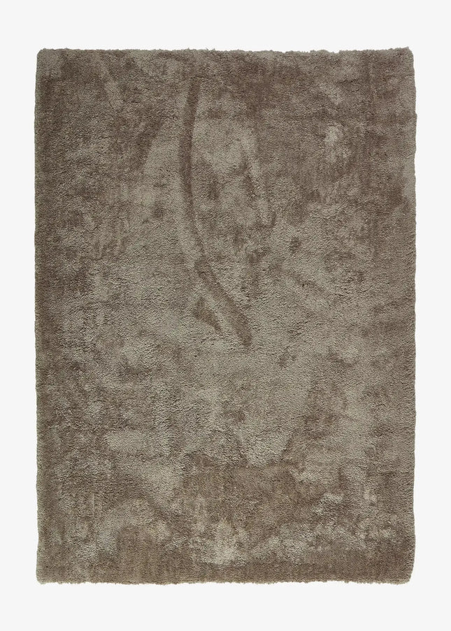 Ryamattor är mjuka, fluffiga och inbjudande. Den höga luggen ger en varm och mysig atmosfär i både vardagsrum och sovrum.