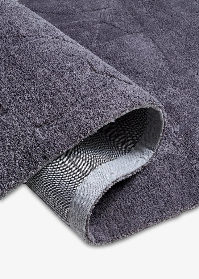 Wiltonmattor kombinerar lyxig komfort och tidlös design. Den täta vävtekniken gör mattan mjuk, slitstark och enkel att sköta. Perfekt för vardagsrum, sovrum eller under matbordet.