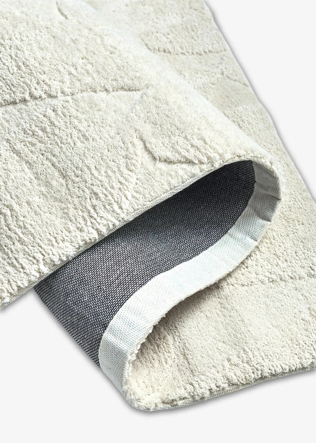 Wiltonmattor kombinerar lyxig komfort och tidlös design. Den täta vävtekniken gör mattan mjuk, slitstark och enkel att sköta. Perfekt för vardagsrum, sovrum eller under matbordet.