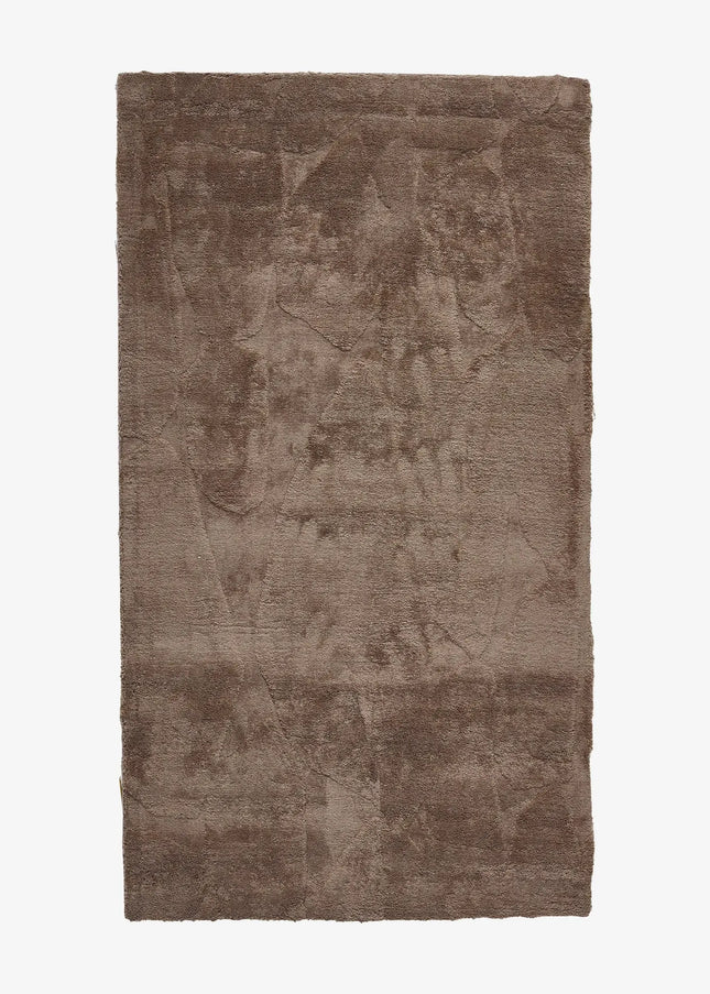 Wiltonmattor kombinerar lyxig komfort och tidlös design. Den täta vävtekniken gör mattan mjuk, slitstark och enkel att sköta. Perfekt för vardagsrum, sovrum eller under matbordet.