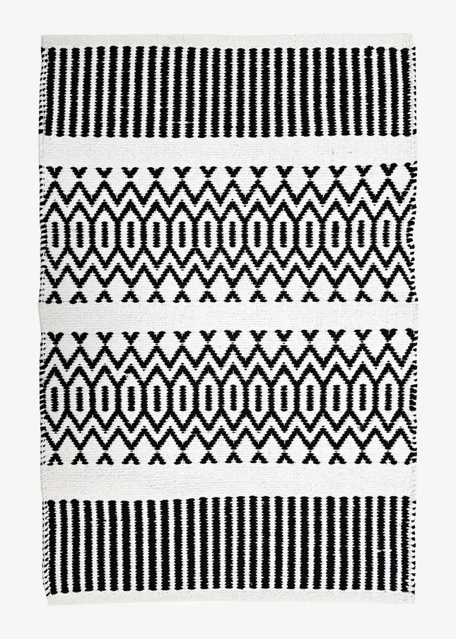 Bomullsmattor är lätta, mjuka och enkla att sköta. Perfekta i kök, hall eller sovrum för en tidlös och hemtrevlig känsla.