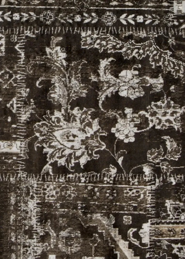 Konstsilkesmattor har en elegant glans och silkeslen yta. En lyxig matta som tillför exklusiv känsla till alla rum.