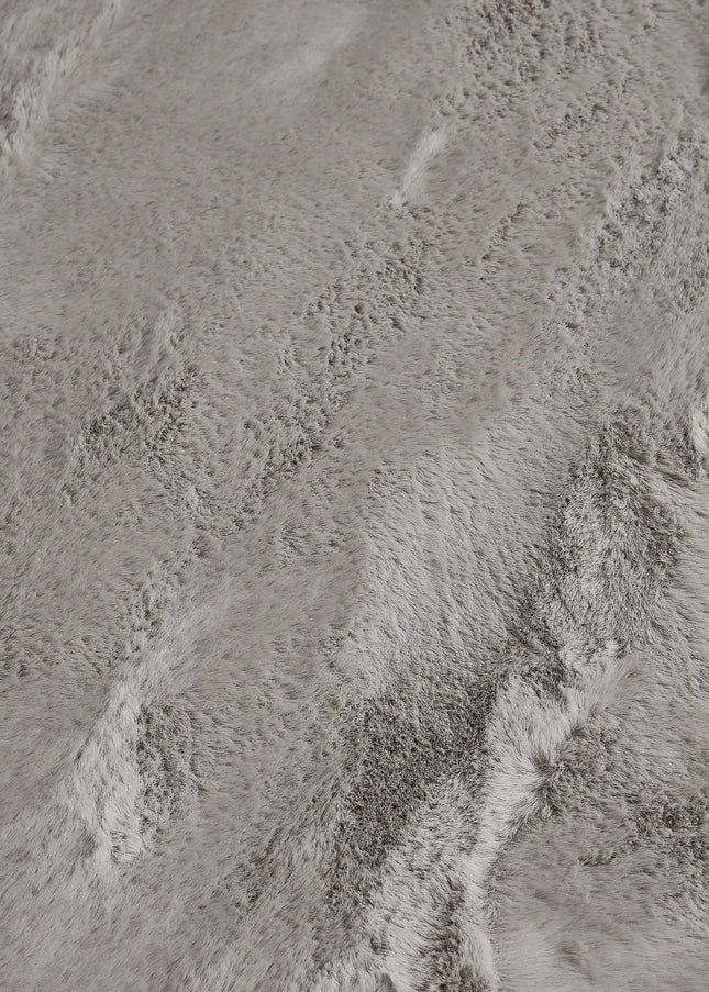 Ryamattor är mjuka, fluffiga och inbjudande. Den höga luggen ger en varm och mysig atmosfär i både vardagsrum och sovrum.