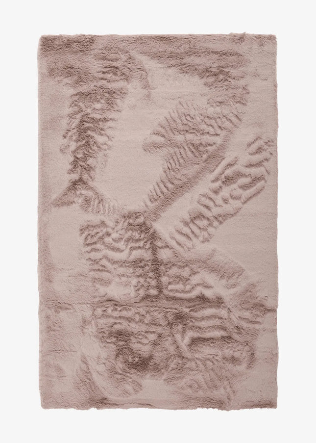 Ryamattor är mjuka, fluffiga och inbjudande. Den höga luggen ger en varm och mysig atmosfär i både vardagsrum och sovrum.