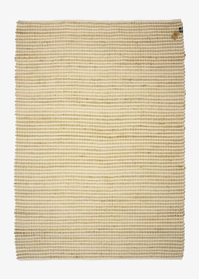 Jutemattor har en rustik struktur och naturlig färgton. Slitstarka och trendiga – idealiska för att skapa en jordnära känsla i hemmet.