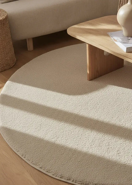 Ryamattor är mjuka, fluffiga och inbjudande. Den höga luggen ger en varm och mysig atmosfär i både vardagsrum och sovrum.