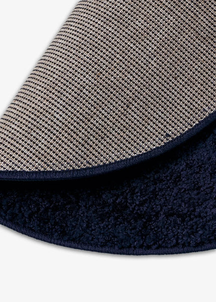 Ryamattor är mjuka, fluffiga och inbjudande. Den höga luggen ger en varm och mysig atmosfär i både vardagsrum och sovrum.